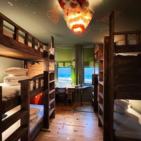 Art Hostel