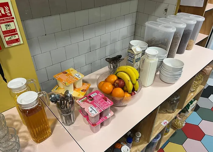 Хостел Art Лідс