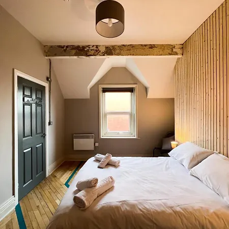 Art * Leeds (West Yorkshire)